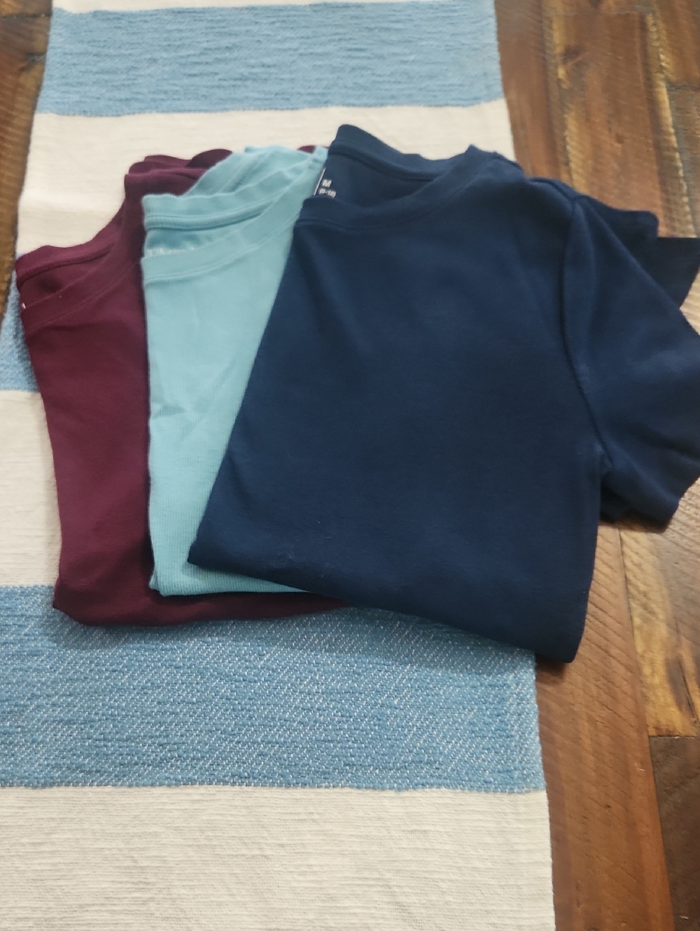 3 womens medium t-shirt lot